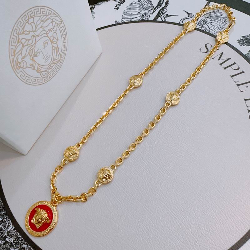 Versace necklace lyx201